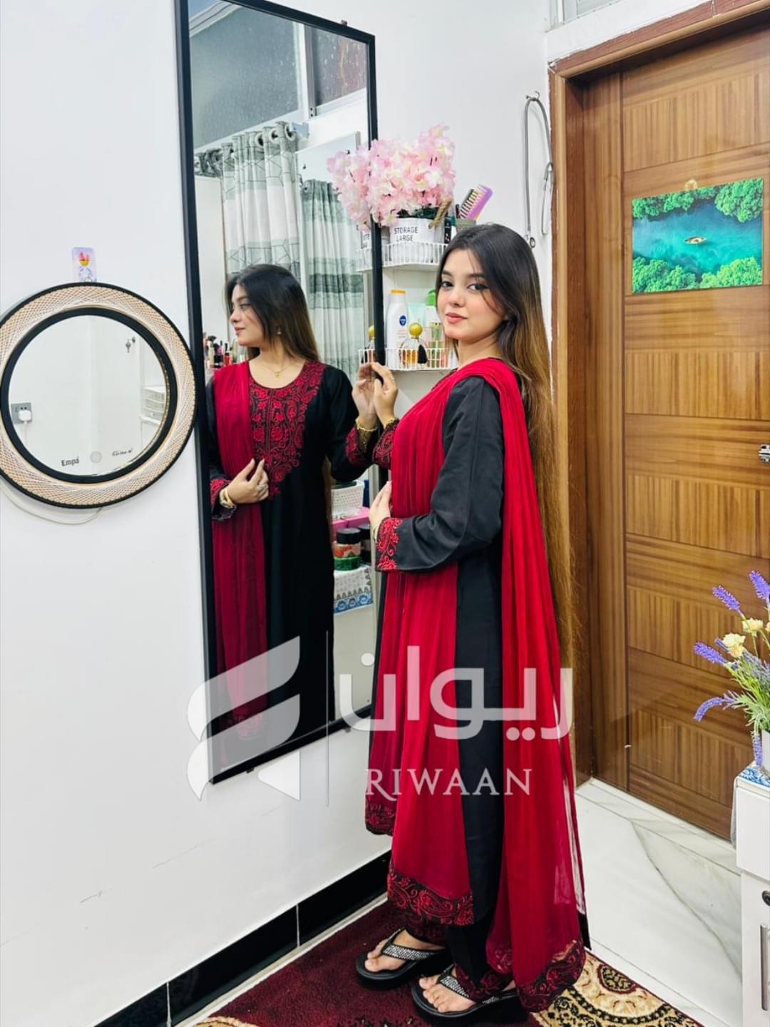 Black Embroidery Dress - Image 3